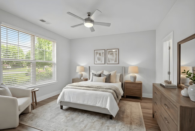 Building Photo - Hawthorne at Holbrook