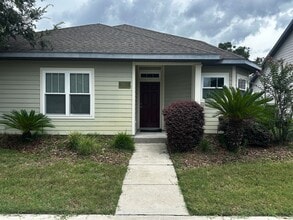 Building Photo - 8016 SW 77th Ave Building Photo - 8016 SW 77th Ave