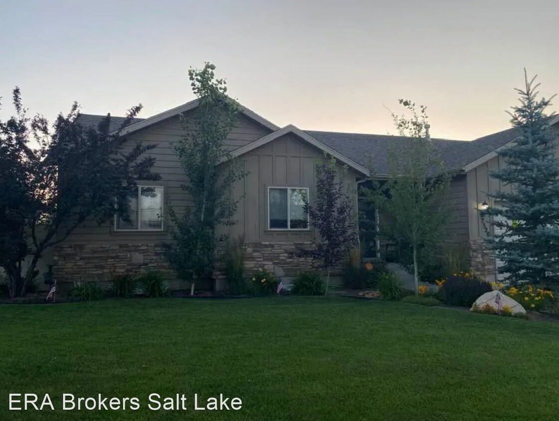5 br, 3 bath House 2320 S 500 E House Rental in Heber City, UT