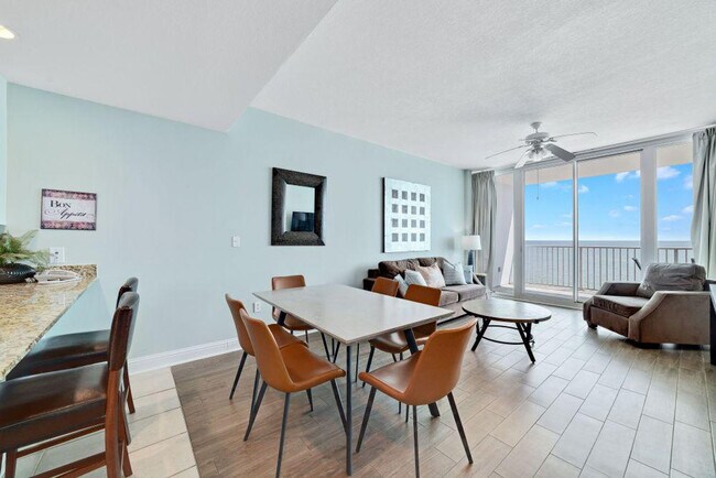 Foto del edificio - 455 E Beach Blvd