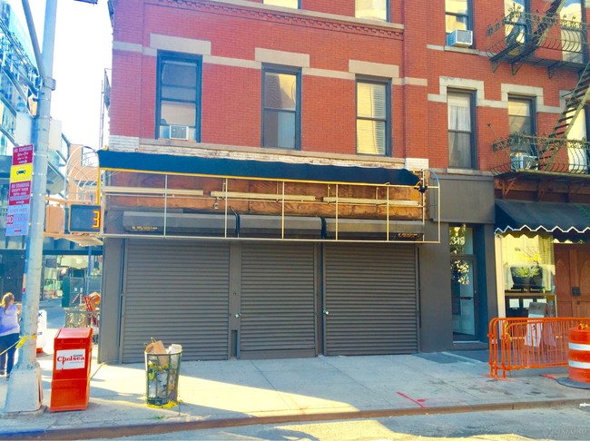 Building Photo - 315 10th Ave