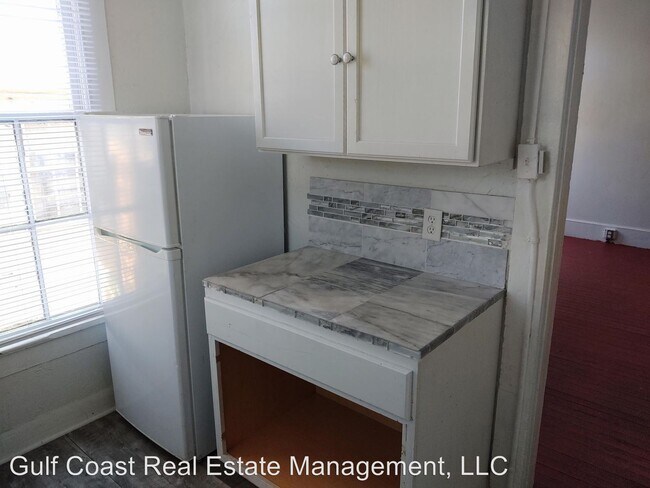 Foto del edificio - 200 E Belmont St