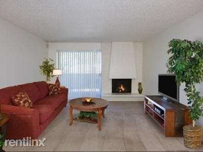 Building Photo - 920 Arcturus Dr