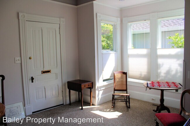 Building Photo - 3 br, 2 bath House - 335 12th Ave