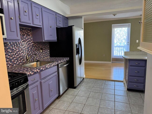 Building Photo - 10057 Windstream Dr