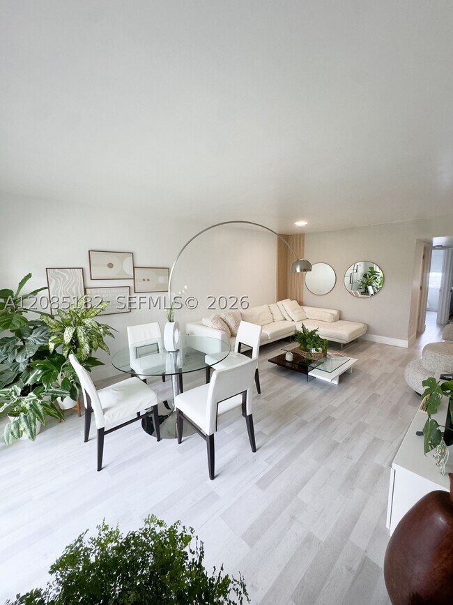 Foto del edificio - 1112 NW 125th Pl