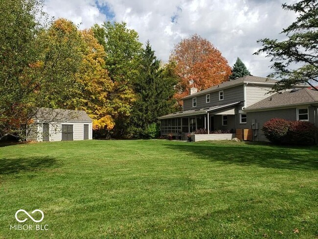 Foto del edificio - 3856 Long Ridge Blvd