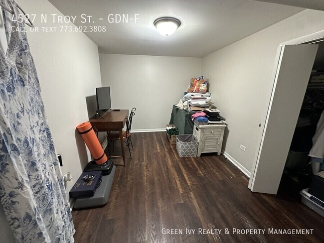 Foto del edificio - 4527 N Troy St