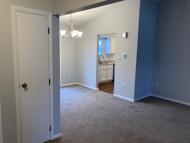 Dining Area to Kitchen - 1008 Essex Plz