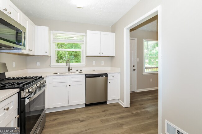 Foto del edificio - 1743 Hunting Creek Ln SE