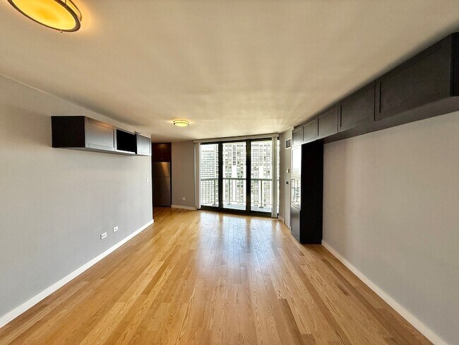 Foto del edificio - 111 W Maple St