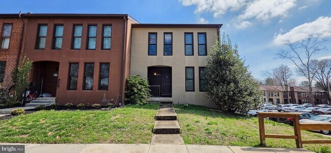 Foto del edificio - 5677 Phelps Luck Dr