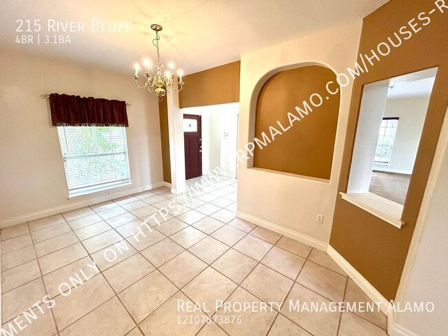 Building Photo - AVAILABLE NOW! 2-Story 4 Bedroom / 3.5 Bat...