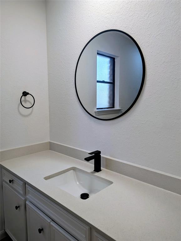 Foto del edificio - 905 E 51st St