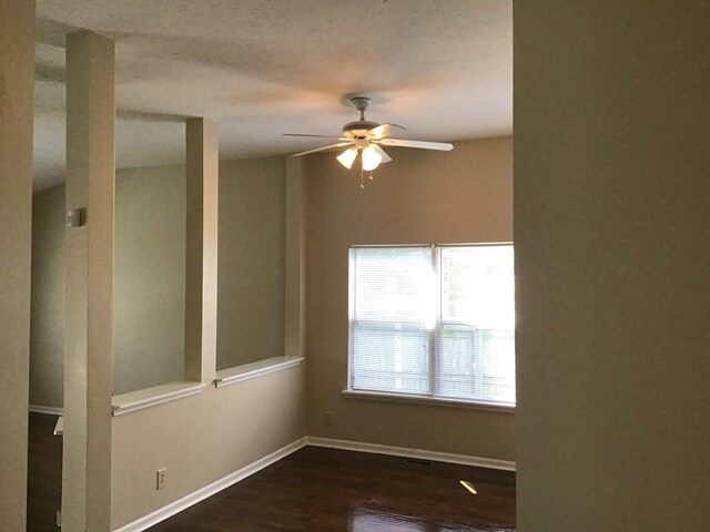 Foto del edificio - 2341 Gradison Circle
