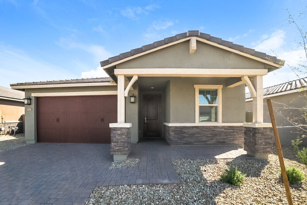 Foto principal - 11039 W Pkwy Dr