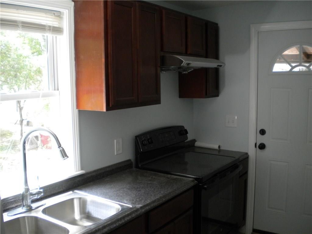 Primary Photo - 39 Silver Ln