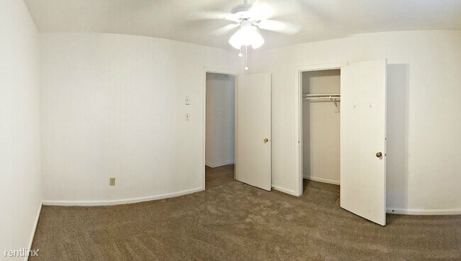 Building Photo - 4000 Powhatan Ave
