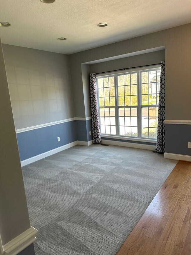 Photo - 4923 Briar Rock Ln House