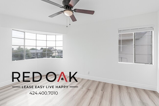 Foto del edificio - 609 W Foothill Blvd