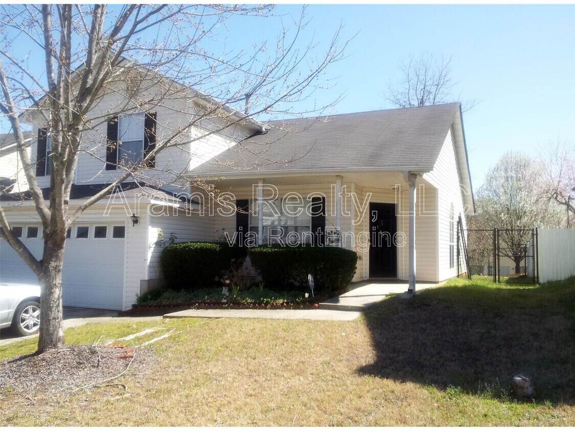 Primary Photo - 5820 Wellborn Oaks Ct