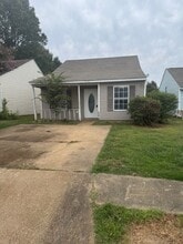 Building Photo - 510 Riley St