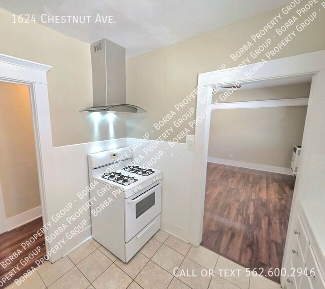 Building Photo - 1624 Chestnut Ave