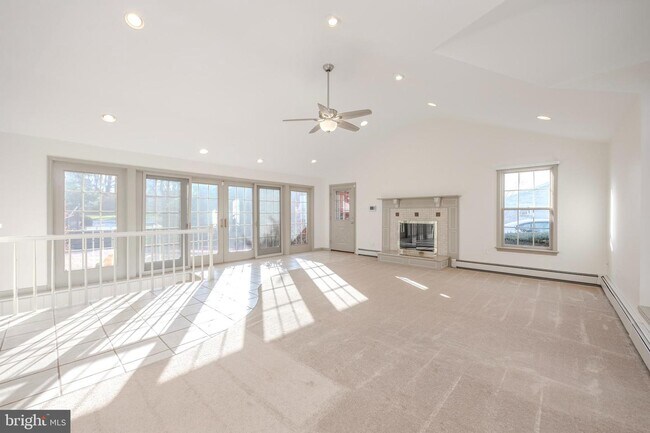 Foto del edificio - 5957 Upper Ridge Rd