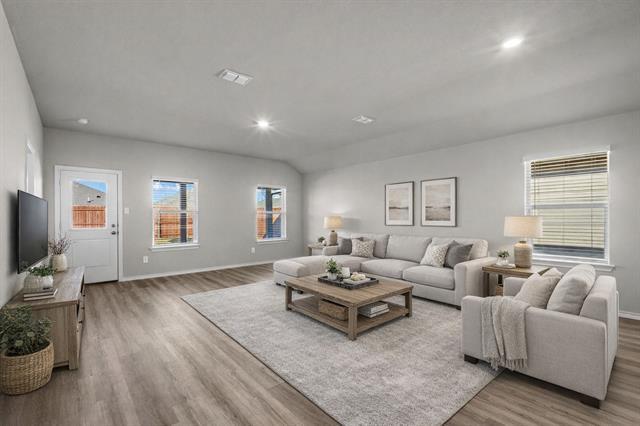 Foto del edificio - 16425 Rosella Ln