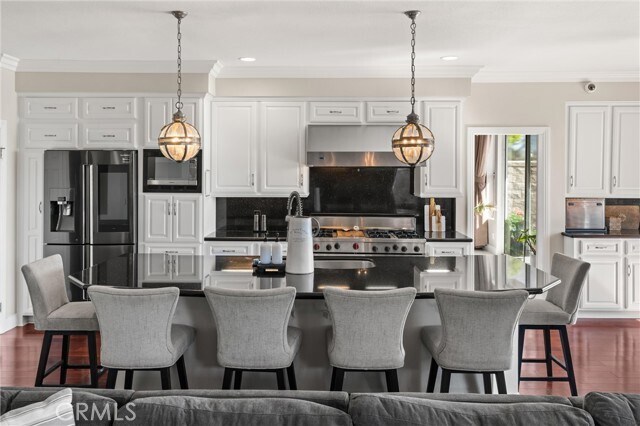 Building Photo - 22611 Hazeltine