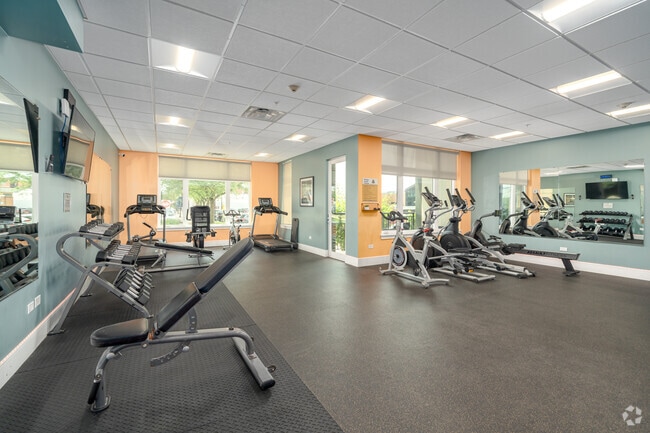 Gimnasio - Burlington Station