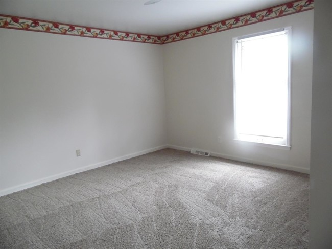 Foto del edificio - 3301 Pepperhill Rd