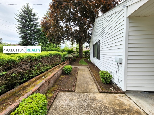 Photo - 11128 NE Everett St House