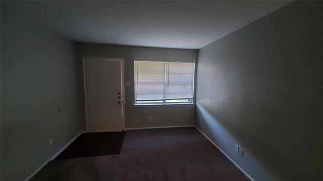 Foto del edificio - 8840 Milverton Dr