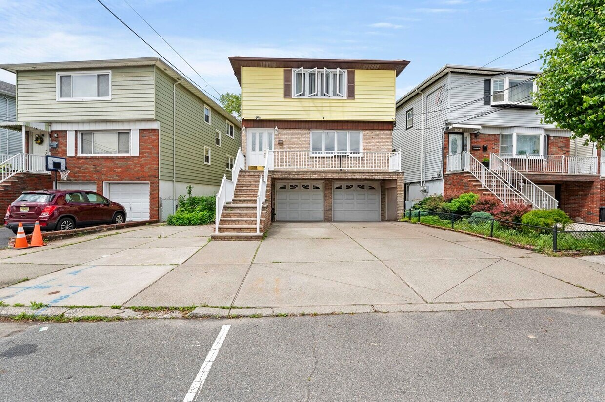 Foto principal - 51 Isabella Ave