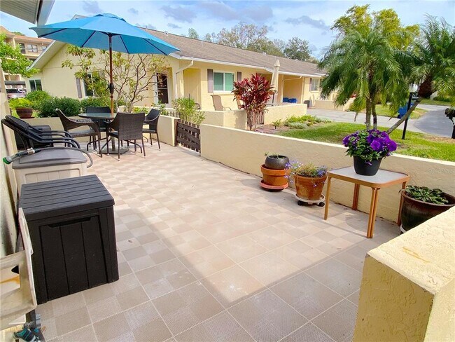 Foto del edificio - 390-301 301 Blvd W