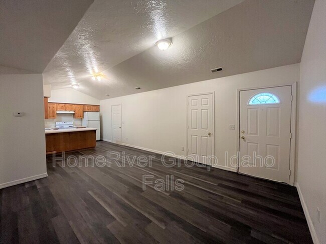 Foto del edificio - 1537 Canyon Ave