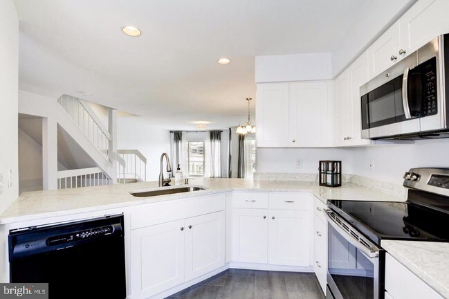 Building Photo - 8092 Windward Key Dr