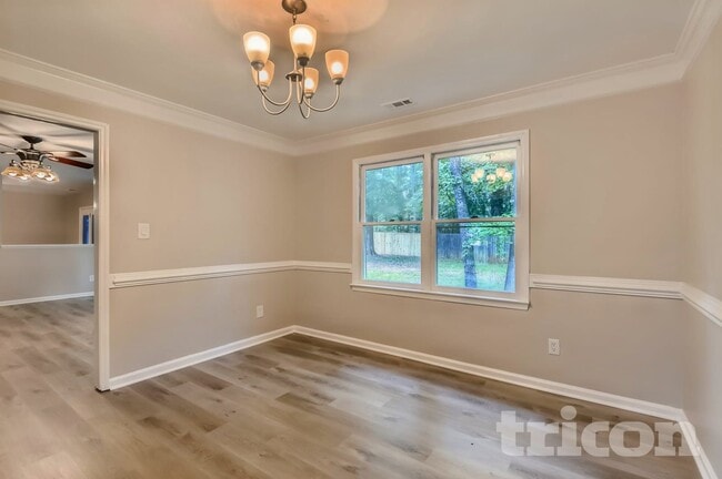 Building Photo - 2229 Century Oaks Ln