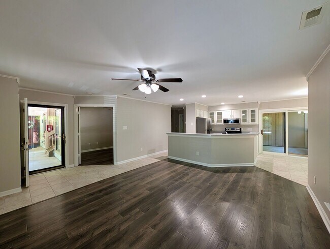 Foto del edificio - 311 New Kent Pl
