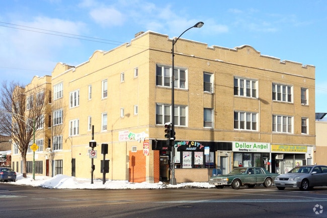 Building Photo - 5030-5034 W North Ave