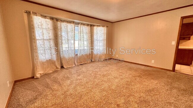 Foto del edificio - 6316 N Drexel Blvd