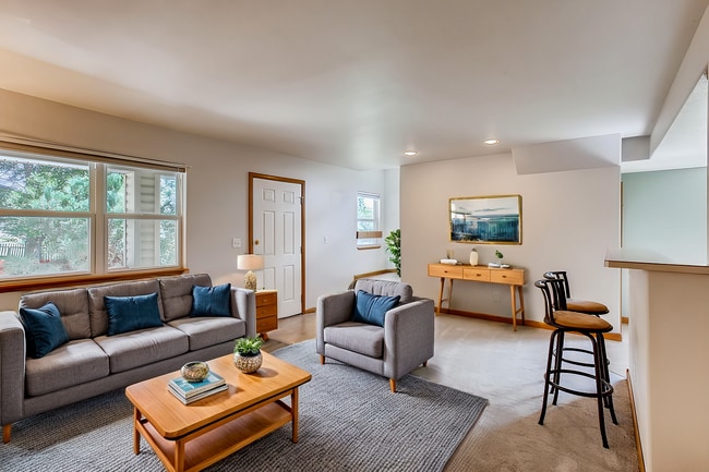 Building Photo - 1036 Tierra Ln