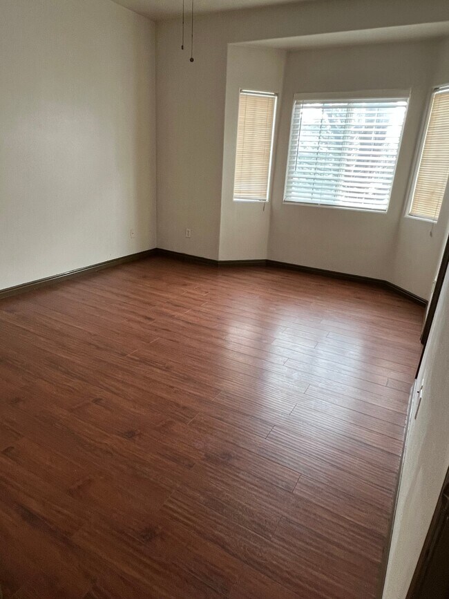 Foto del edificio - 3845 Canyon River Wy