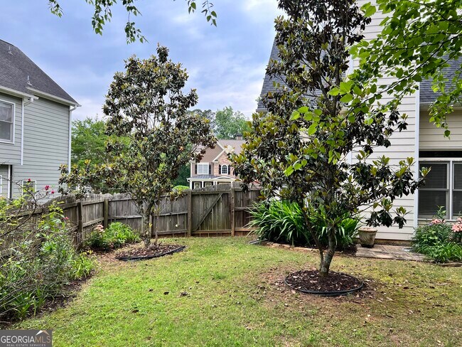 Building Photo - 1069 Middlebrooke Dr