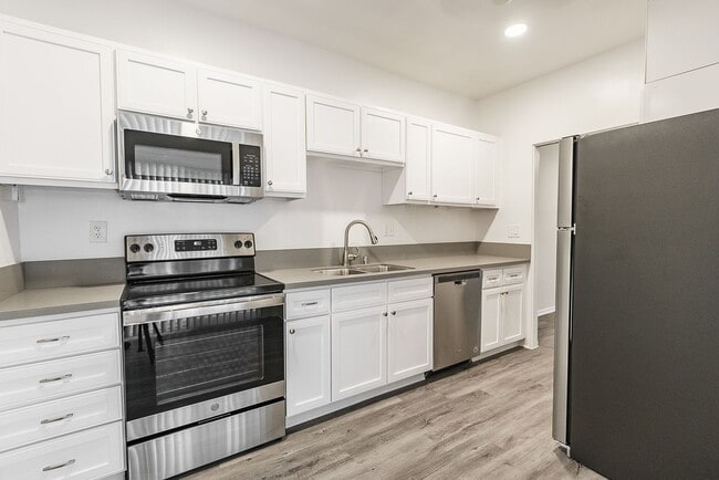 Interior Photo - 1865 N Fuller Apartments
