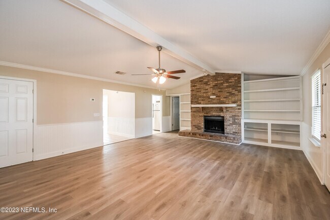Building Photo - 12415 Autumnbrook Trail W