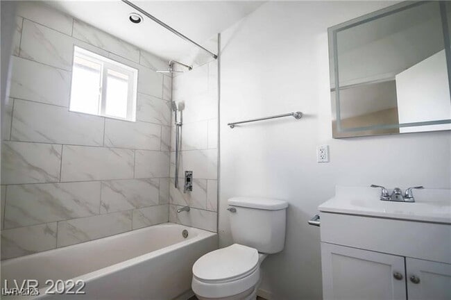 Foto del edificio - 2201 Fairfield Ave