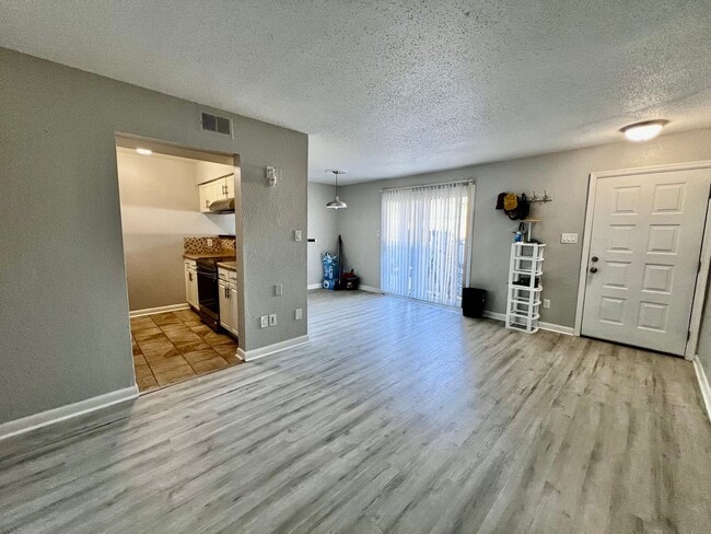 Photo - AMAZING 2 BED / 2 BATH CONDO – ONLY 8 BLOCKS FROM THE BEACH!