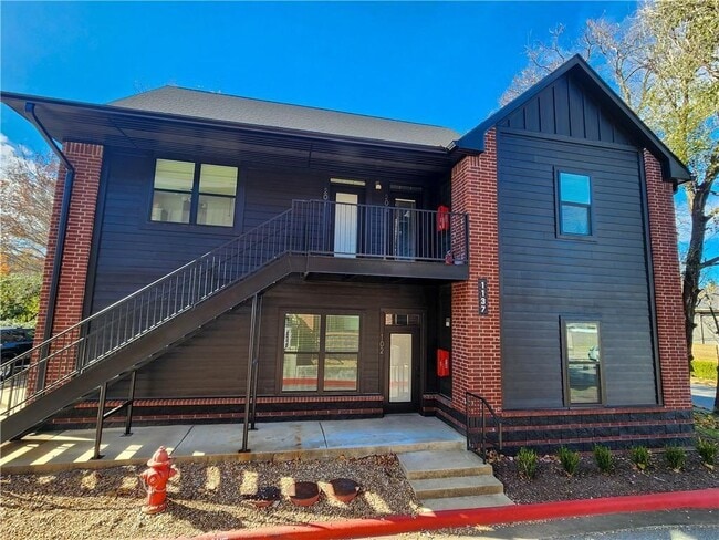 Building Photo - 1137 N Leverett Ave